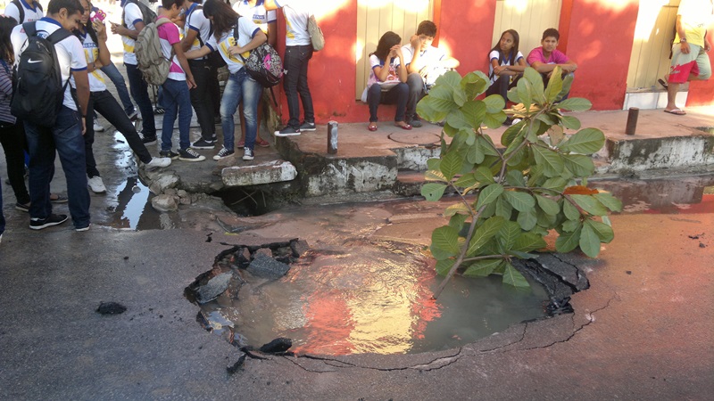 Problema está localizado no acesso ao Loteamento São José. (foto: André do MN)