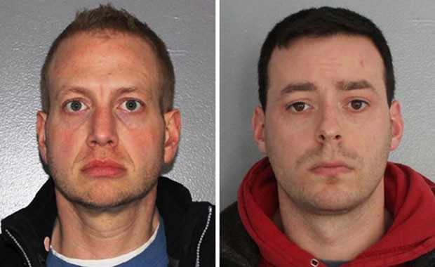 Reid Fontaine (à direita) fez sexo com vacas enquanto era filmado por Michael Jones (Foto: New York State Police/Divulgação)