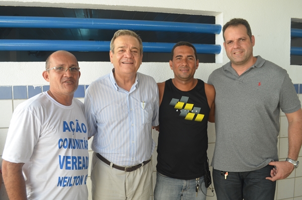 Vereador Neilton Costa, ex-governador Ronaldo Lessa, Redator do site, André do MN e o Superintendente do Ministério do Trabalho, Israel Lessa. (foto: Fernando Roberts)