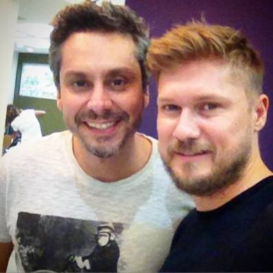 Alexandre Nero com o hair stylist Ezequiel Blanc (Foto: Instagram)