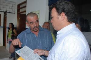 Ericson Machado ao lado do prefeito Cristiano Matheus.