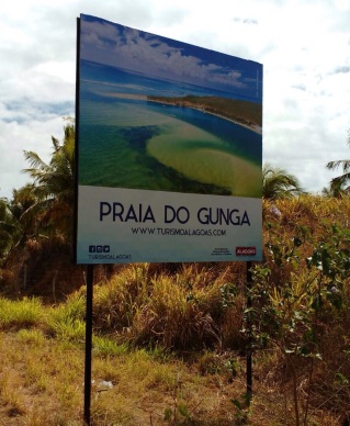 Acesso à Praia do Gunga recebeu nova sinalização por parte do Governo do Estado, assim como vários destinos turísticos.