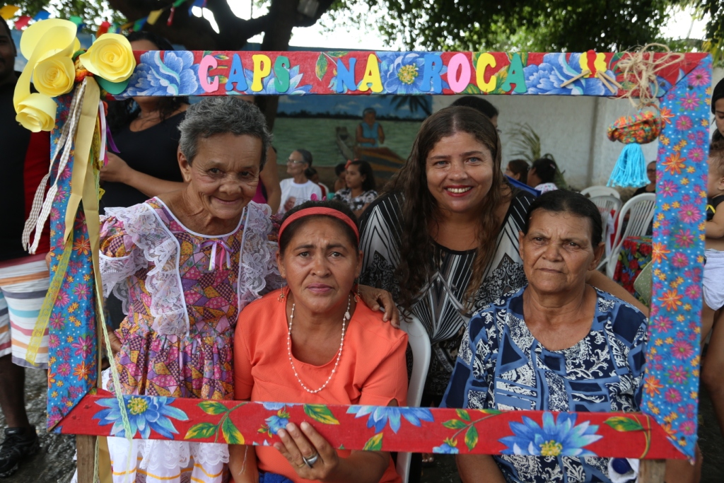 Caps na Roça: Espaço Acolher realiza festa junina para usuários ...